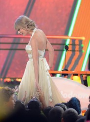 Taylor Swift テイラー・スウィフト