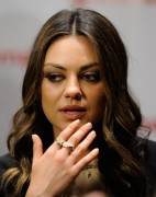 Mila Kunis ミラ・クニス